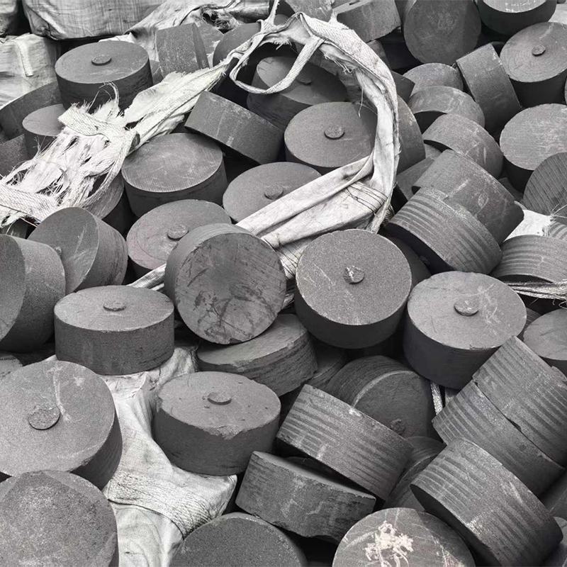 Spesifikasi Produk Scrap Grafit – Bahan Karbon Ketulenan Tinggi untuk Elektrod Grafit