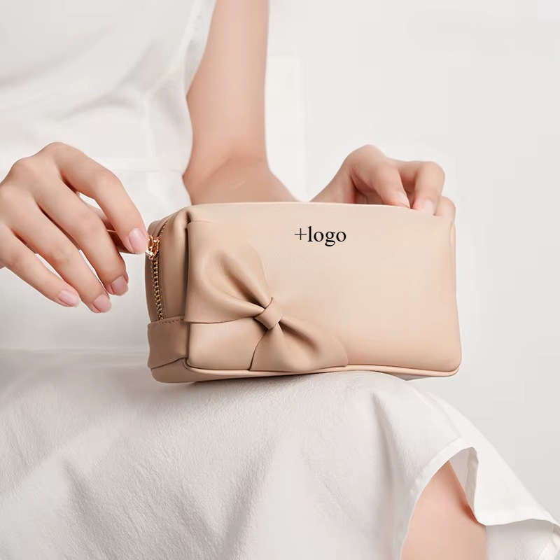 Оптовая поставка косметичек: досрочная отгрузка для клиента