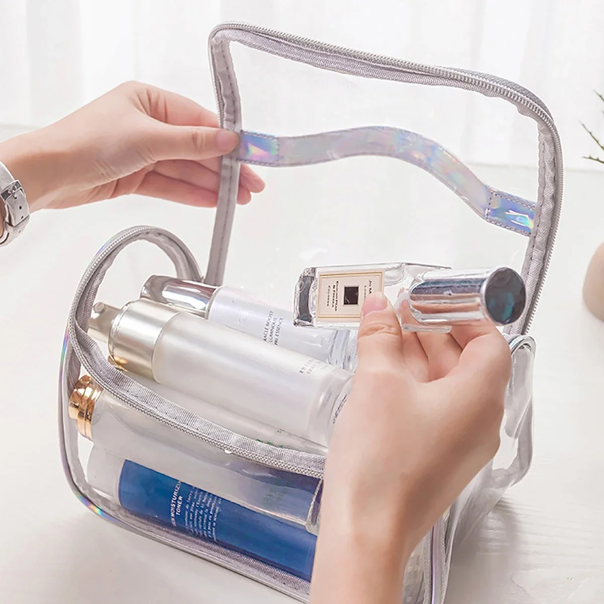 Прозрачная косметичка 2026: как выбрать и где купить в РФ