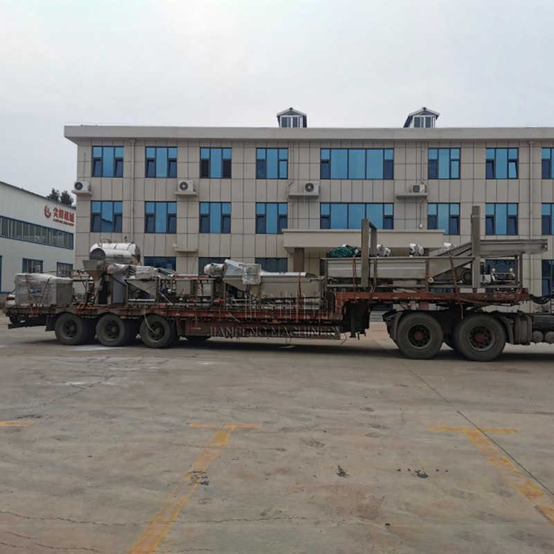 Компания Jianfeng Machinery поставила заказчику в Чэнде оборудование для производства грибного соуса, изготовленное на заказ.