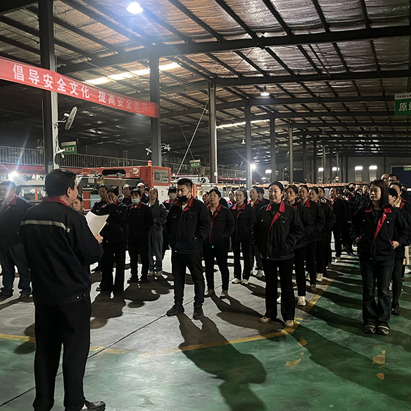 Повышение осведомленности о безопасности, укрепление защиты производства — предприятие по производству бумажной продукции проводит комплексные тренинги по безопасности для всего персонала