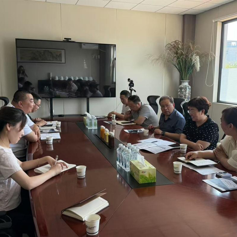 Мэр района Лучэн отправился на территорию химического завода Хуанпу, чтобы проконтролировать и проверить линию ответственности за безопасность и построить прочную производственную защитную насыпь