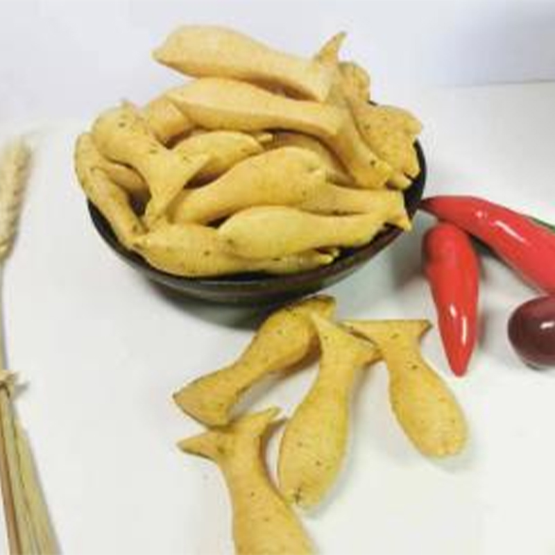 В форме маленькой рыбки (острый и со вкусом морских водорослей)