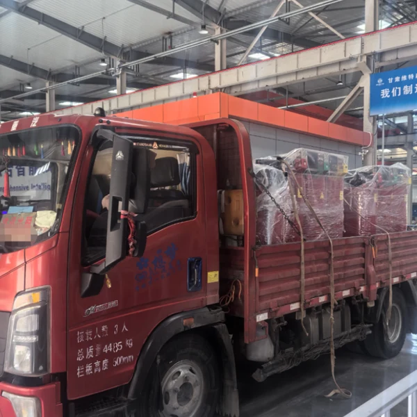 Во время праздника Середины осени компании Tianyu Power и Vitson продолжали доставлять товары для обеспечения реализации энергетических проектов.