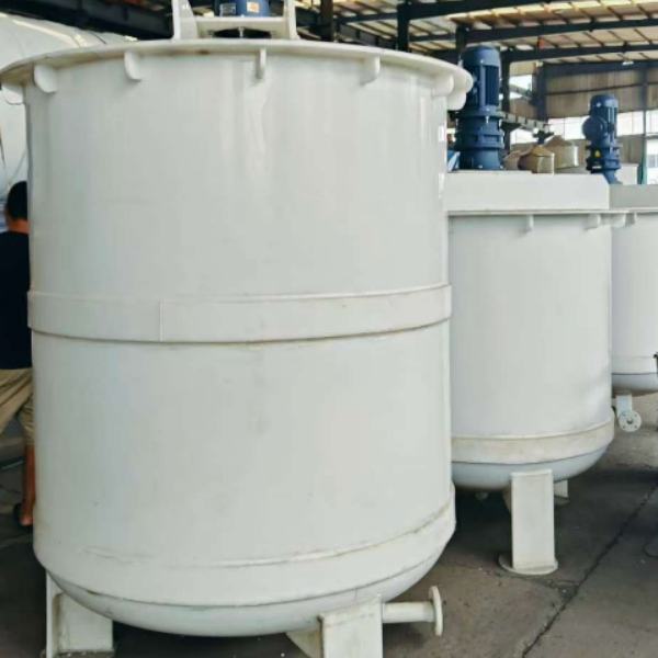 Полностью пластиковые реакционные чаны для металлургии от компании «Хонда Химикал» — решение проблем мокрой металлургии с помощью технологии антикоррозионной защиты на основе неметаллических материалов