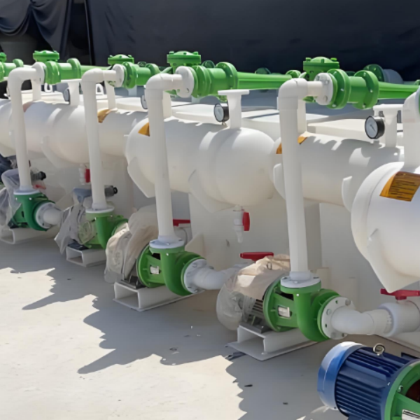 Компания «Санмэнься Хунда Химическая промышленность»: модернизация технологии струйных вакуумных насосов для обеспечения высокой эффективности и коррозионной стойкости промышленных вакуумных процессов