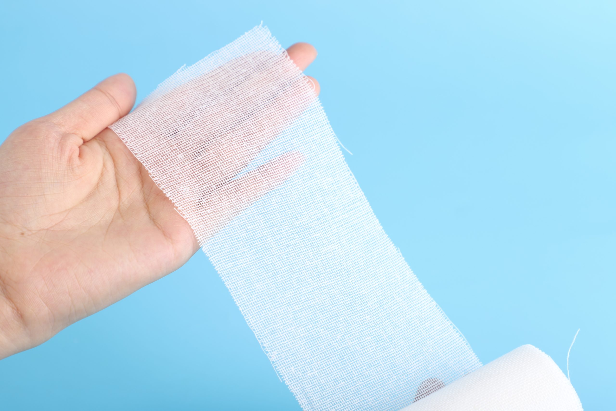 Как марлевые салфетки влияют на устойчивость производства?