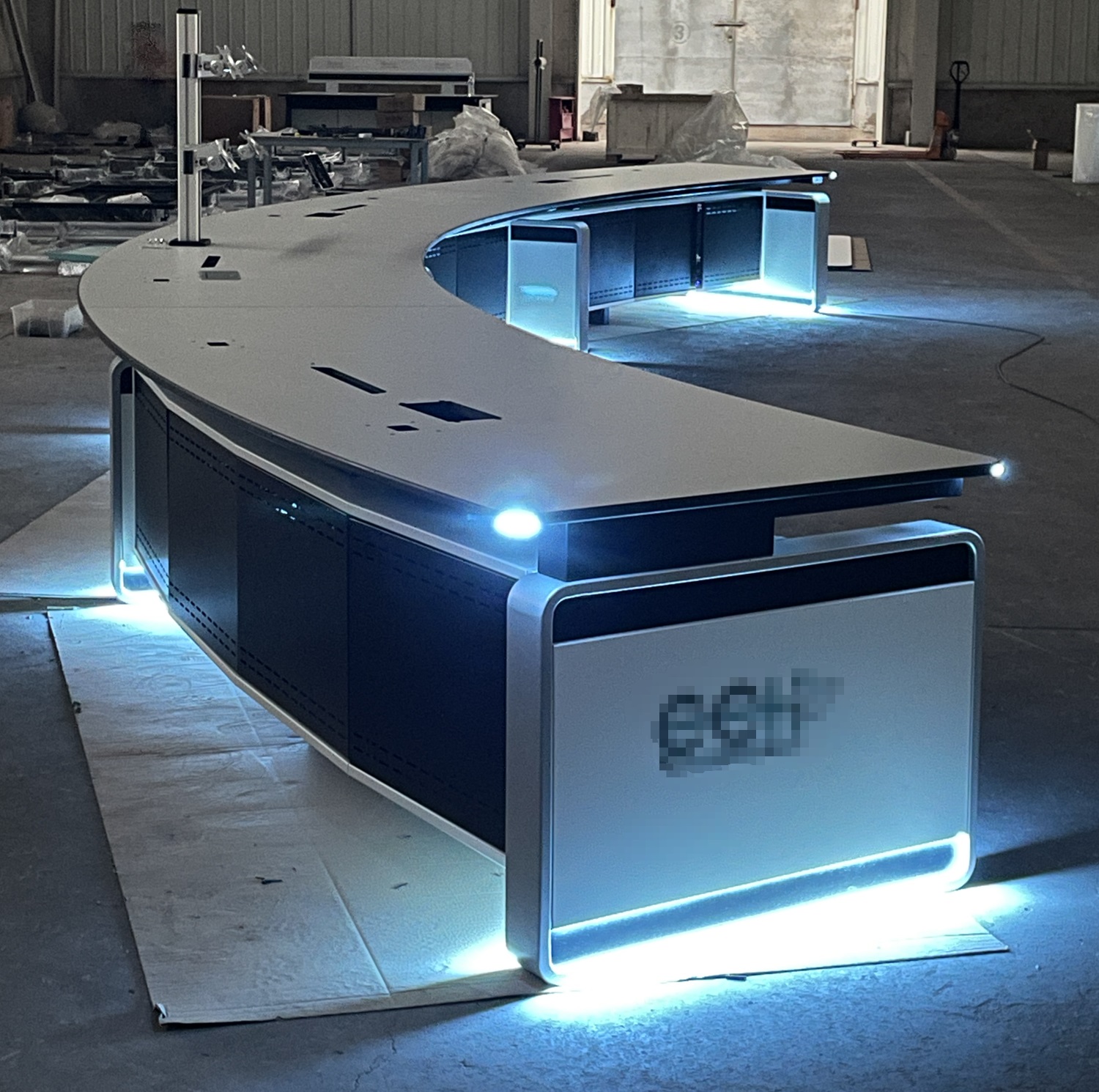 Профессиональное консольное решение Chonghan Technology помогает румынскому клиенту создать эффективное рабочее пространство, успешная доставка международного заказа