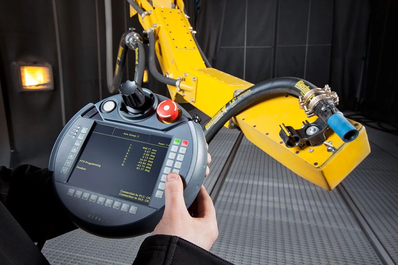 Интеллектуальный робот для пескоструйной очистки