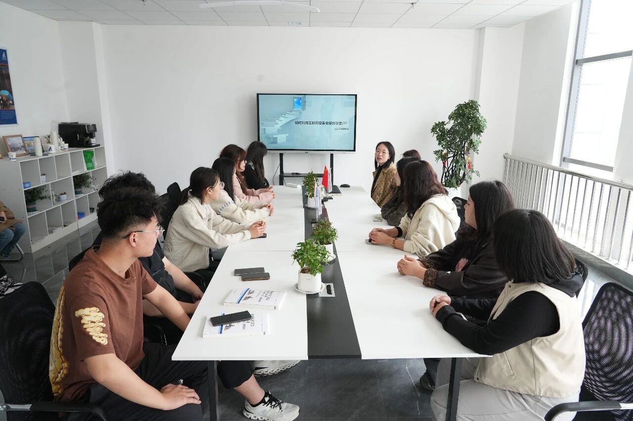 Весенняя прогулка трёх отделов внешней торговли компании «Шаньдун Кайтай»