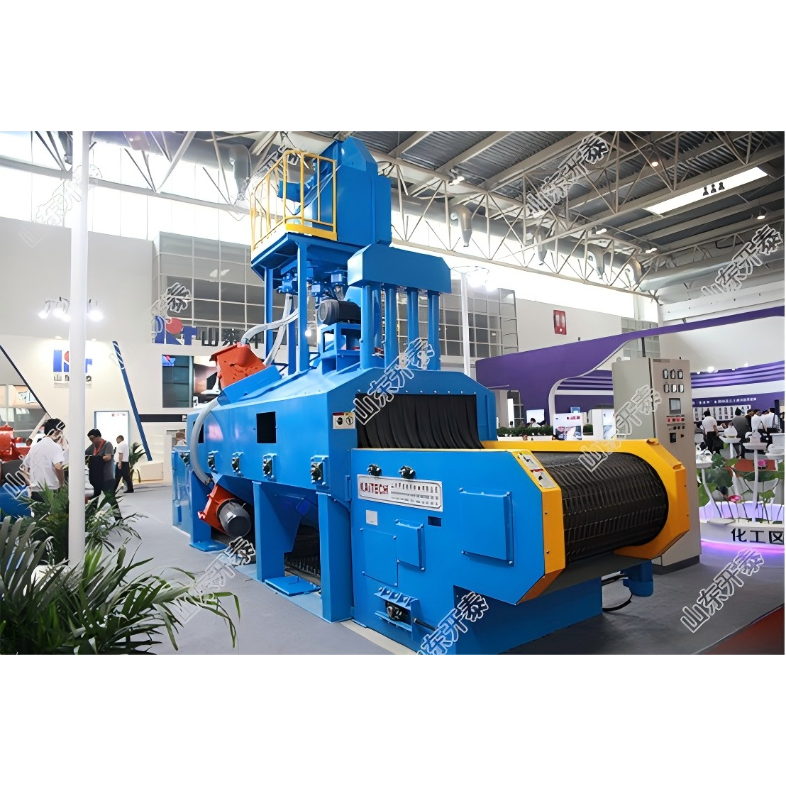 Какое дробеструйное оборудование следует выбрать для очистки поверхности автомобильных компонентов