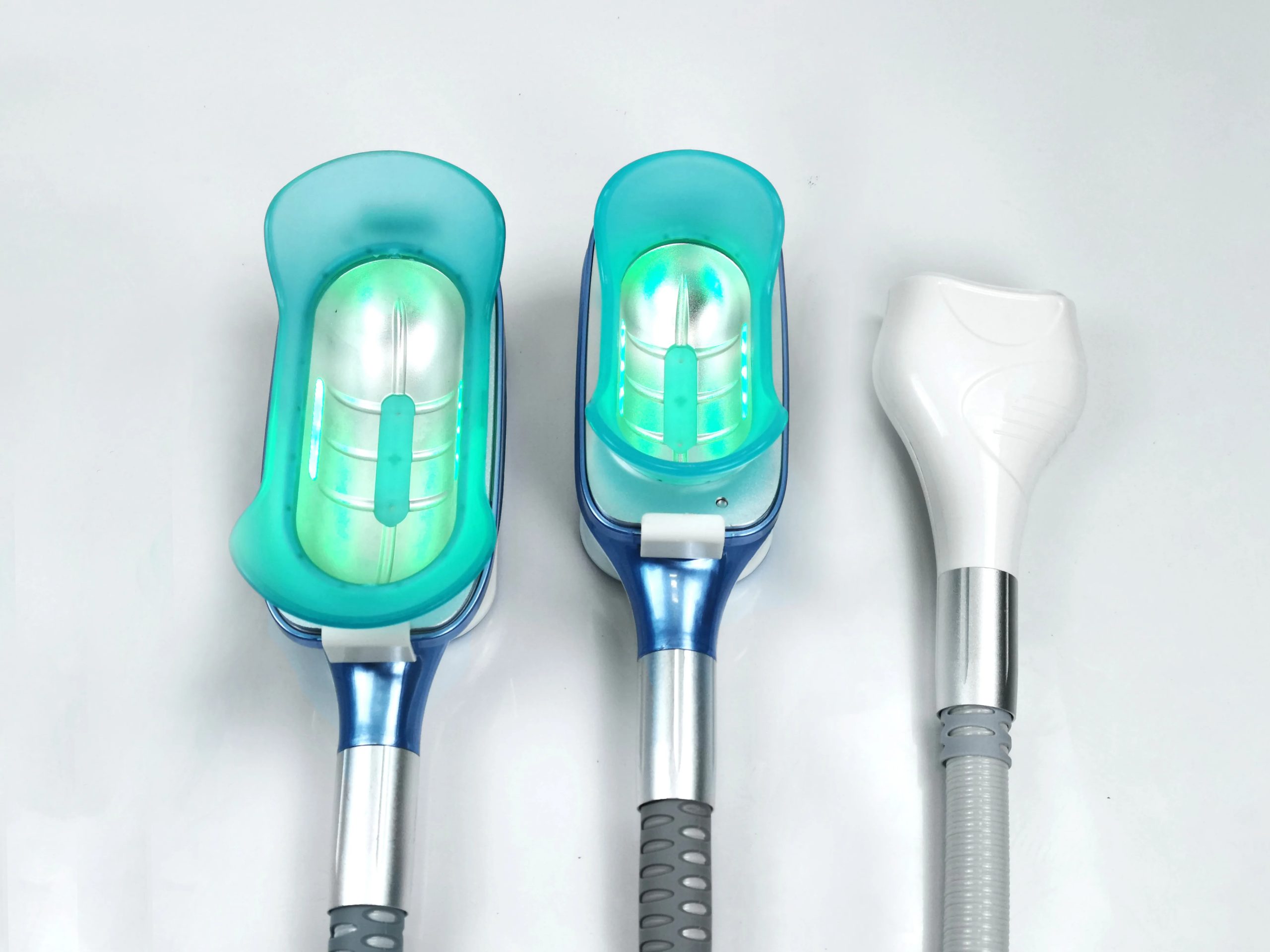 Криолиполиз + электромагнитная стимуляция мышц: аналитический обзор комбинированной технологии в сфере коррекции фигуры