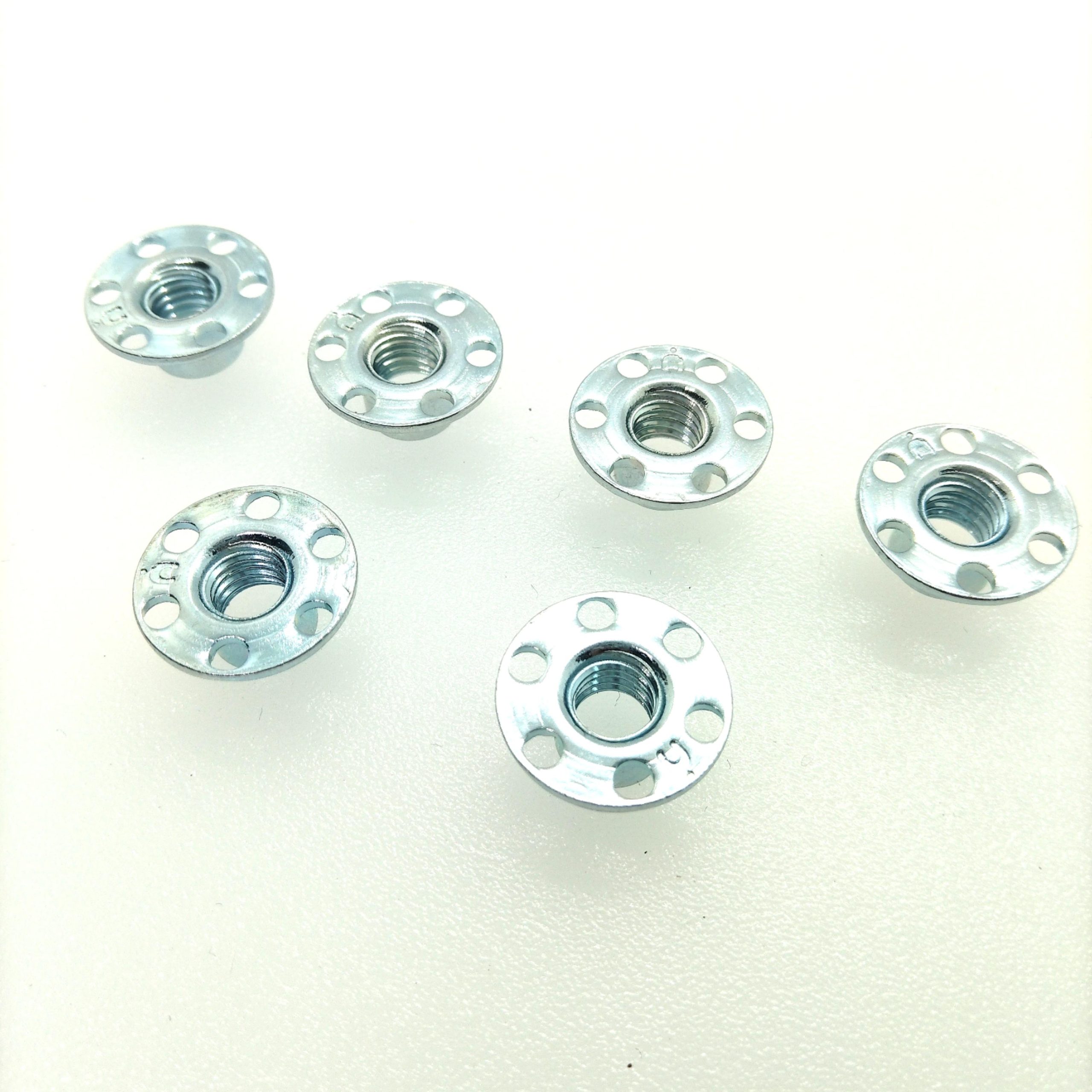 Гайка для шипов обуви