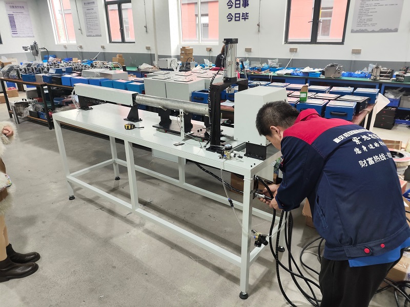 Была поставлена первая интеллектуальная автоматическая машина для маркировки торцов металлических прутков, и инновационный дизайн был высоко оценен заказчиками!