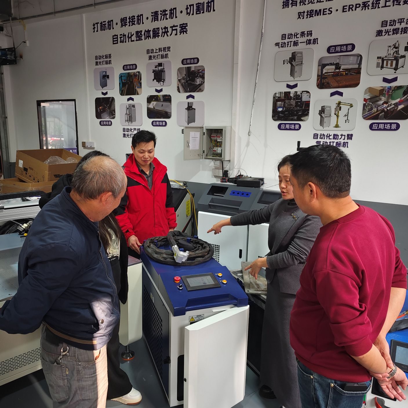 Технология лазерной очистки помогает Chongqing Grain Group эффективно обслуживать свои складские помещения с низким содержанием углерода.