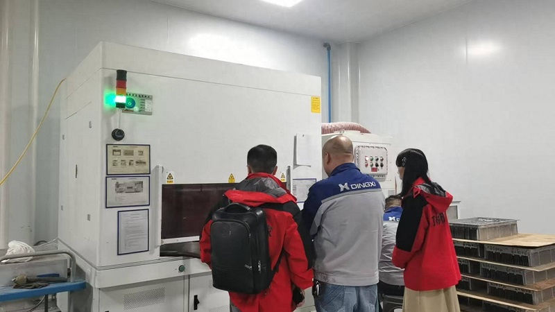 Мы начинаем интеллектуальную поставку автоматических лазерных сварочных аппаратов на объект заказчика, что поможет усовершенствовать производство аксессуаров для базовых станций!