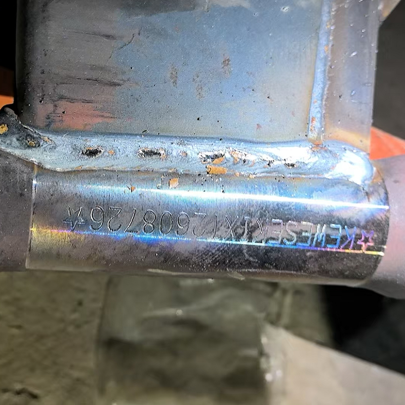 Точная маркировка рамы трехколесного мотоцикла – настольная машина для маркировки рамы помогает производителям добиться высокой эффективности и качества поставок