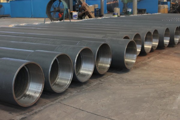 High-quality Bimetallic Wear Pipe manufactured by Qishuai with Chromium Carbide Overlay