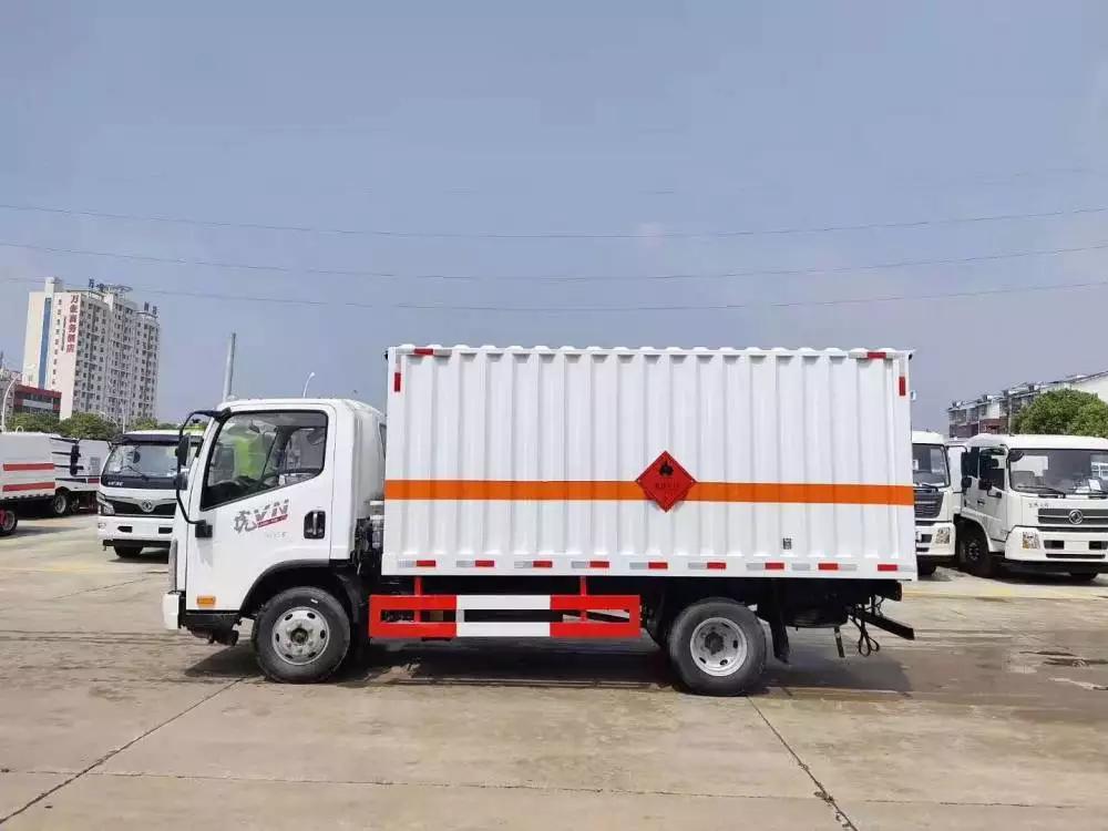 Как инновации влияют на мусоровозы для опасных отходов?