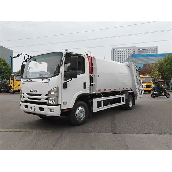 ISUZU Прессованный мусоровоз 130HP 4×2