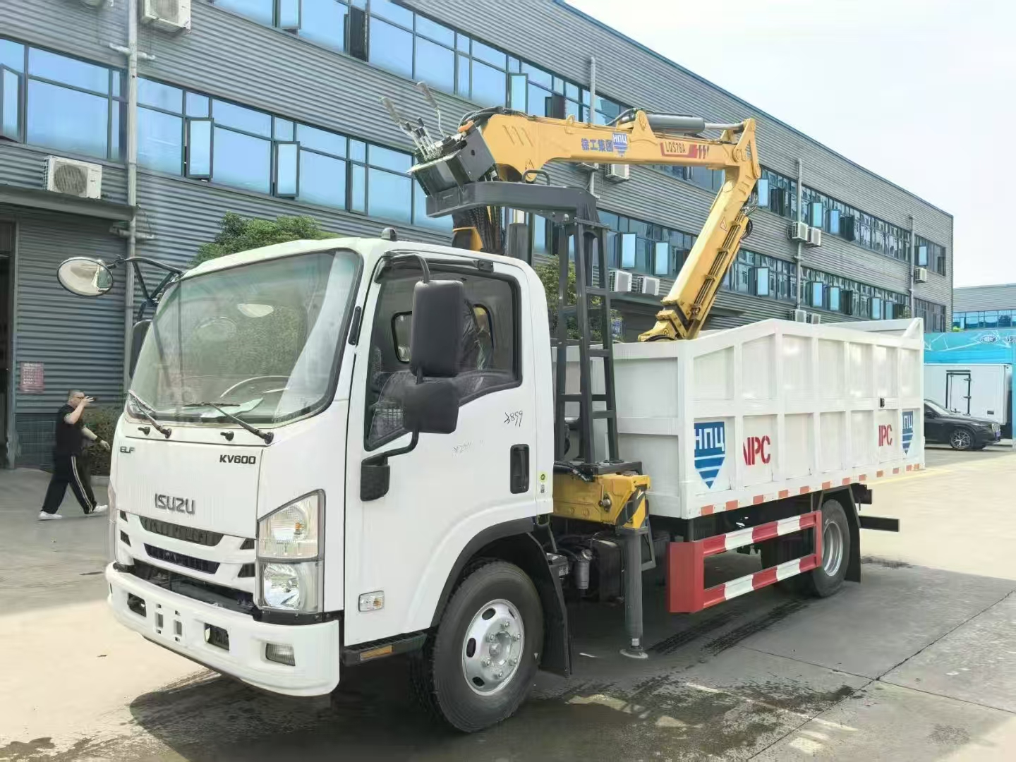 Как услуги манипулятора 5 тонн влияют на экологию?