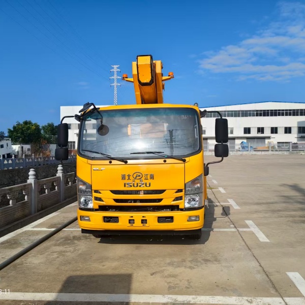 автовышка isuzu