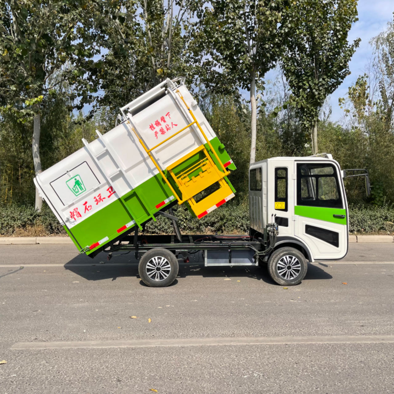 Как инновации меняют поставку мусоровозов сегодня?