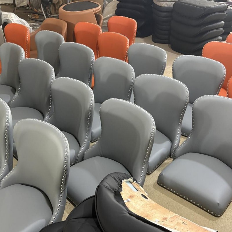 НА этой НЕДЕЛЕ БЫЛА ОТГРУЖЕНА VV-МЕБЕЛЬ: легкое роскошное кресло для техников с заклепками, адаптация для нескольких сцен, недавно обновленный внешний вид