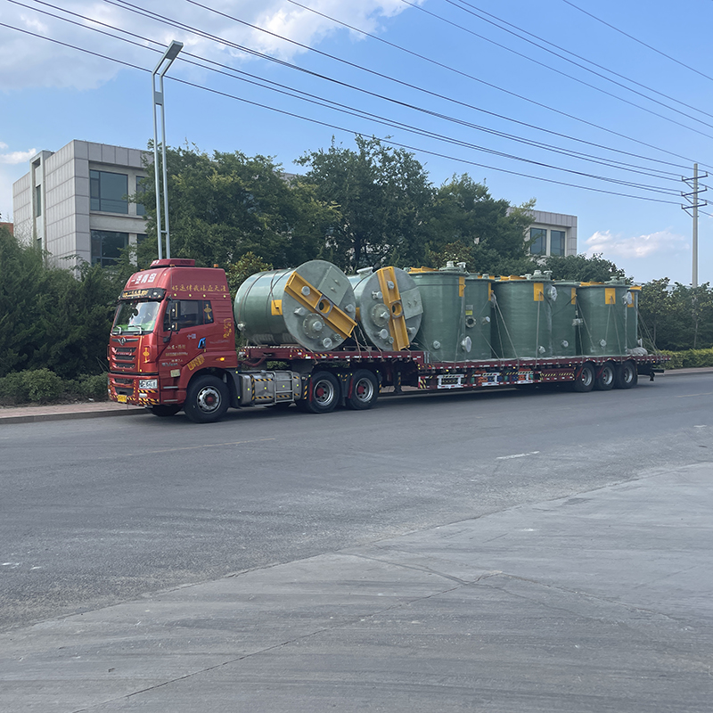 Смесительный резервуар FRP