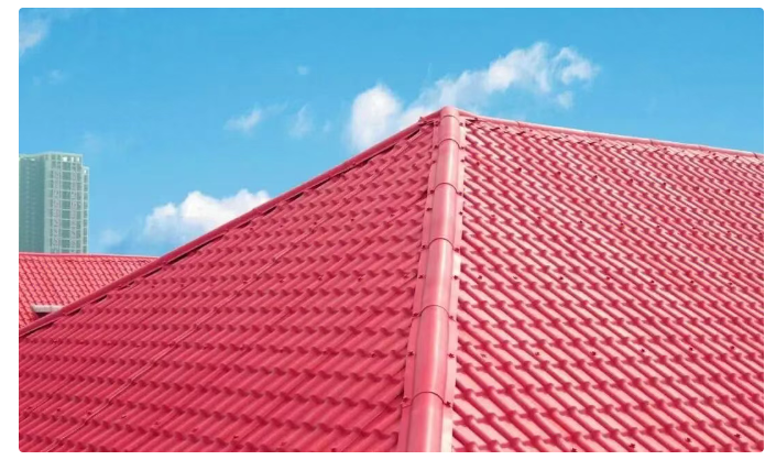 Благодаря малому весу, высокой прочности и самоочищающемуся ?эффекту листа лотоса? смоляная черепица задаёт новый стандарт для кровельных покрытий.