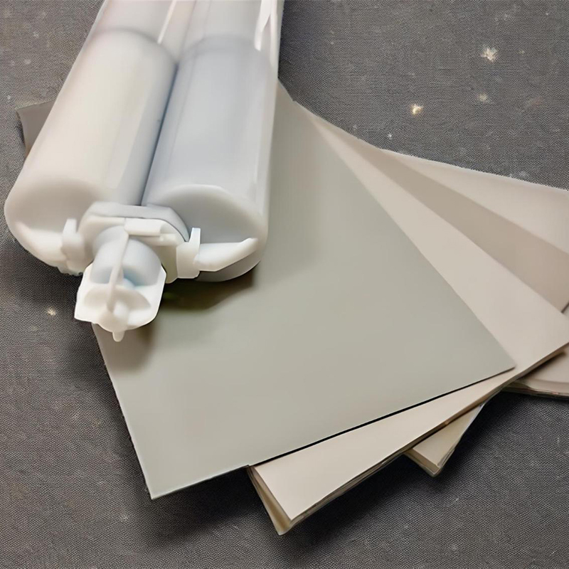 Заголовок: «Охлаждающий страж» электронных устройств: выбрали ли вы правильный теплопроводящий материал?