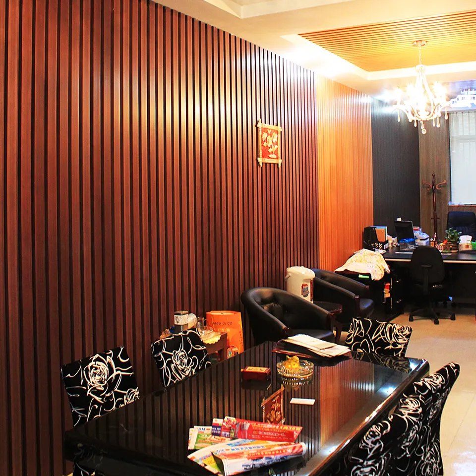 Применение стеновых панелей из ДПК