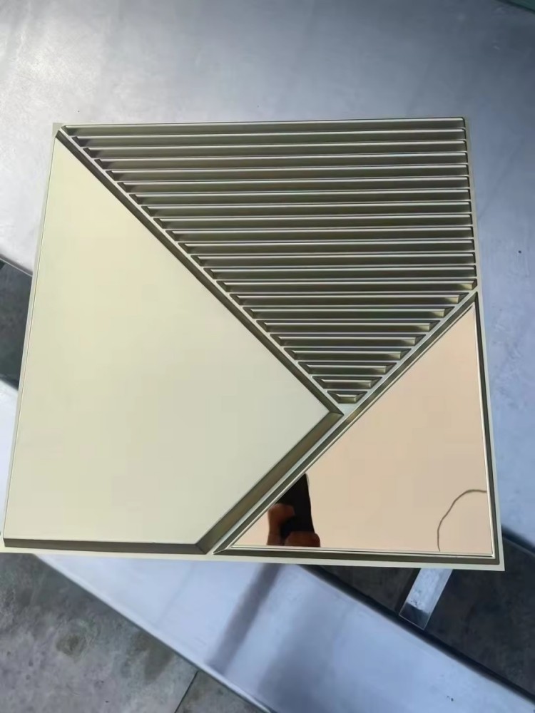 Золотые 3D-панели для стен292 (4)