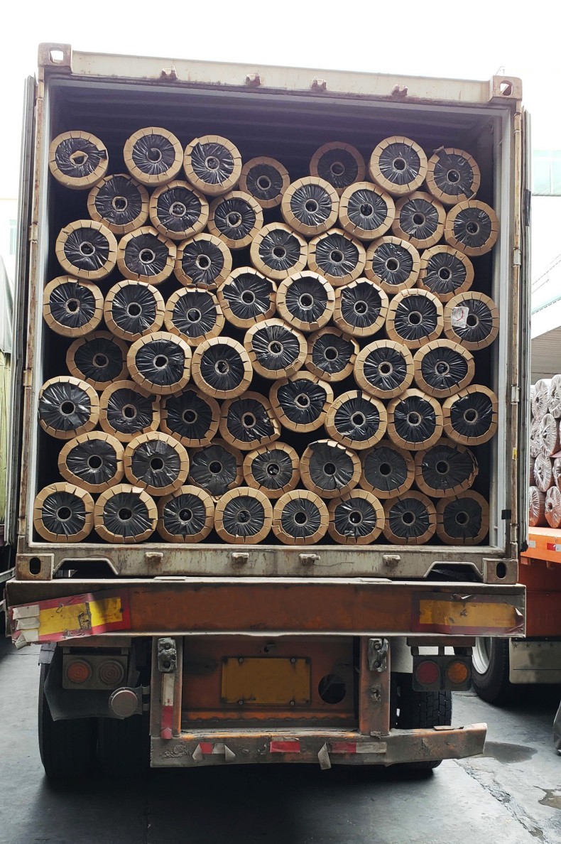 Рулон перламутровых обоев размером 1,22 х 50 м 4172 (11)