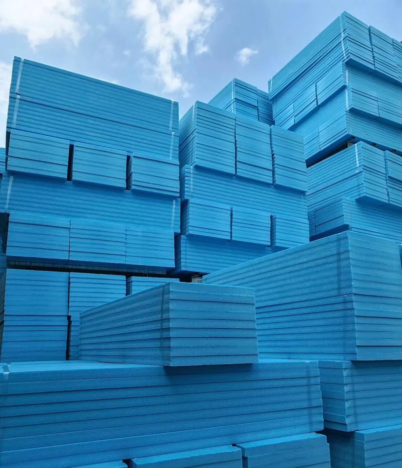 Экструдированная полистиролова4