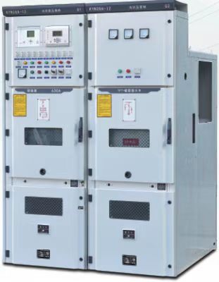 Распределительное устройство в металлическом корпусе, монтируемое по центру