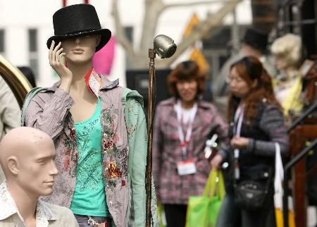 Экспорт текстильной одежды в первой половине года сдерживал давление и достижал небольшого роста