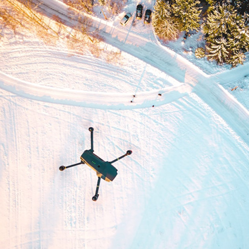 Каковы плюсы 100% полиэстера для пуховиков?