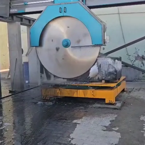 Дубайский завод добавил инфракрасную мостовую центральную фрезу производства ООО Цюаньчжоу Чжунцзюй Оборудования Производство