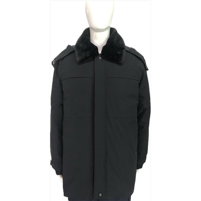 Зимняя рабочая одежда и куртки на хлопчатобумажной подкладке помогают отрасли защититься от холода и улучшить ее имидж.