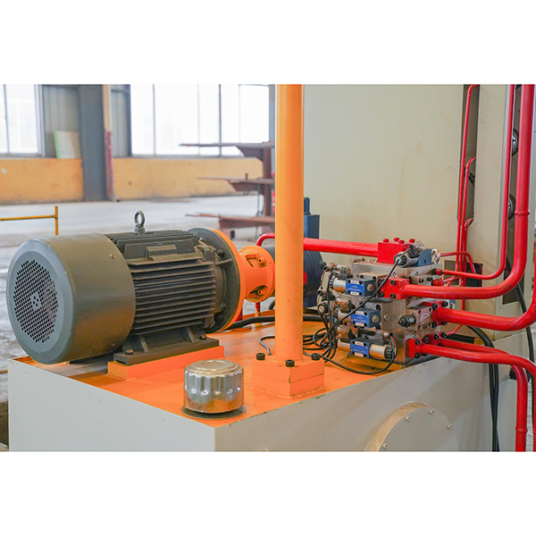 Полуавтоматический пресс для производства подносов из нержавеющей стали | Гидравлический пресс с индивидуальными пресс-формами - Besco Machine Tool Equipment