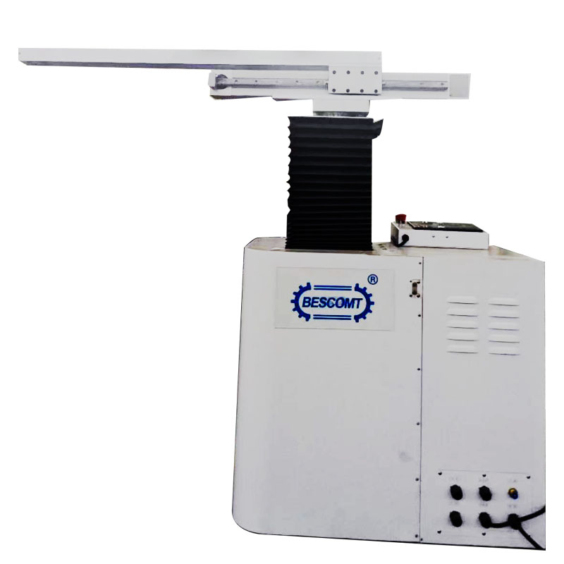 Робот-манипулятор с четырьмя осями