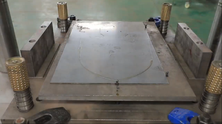 форма для лопаты - Besco Machine Tool Equipment