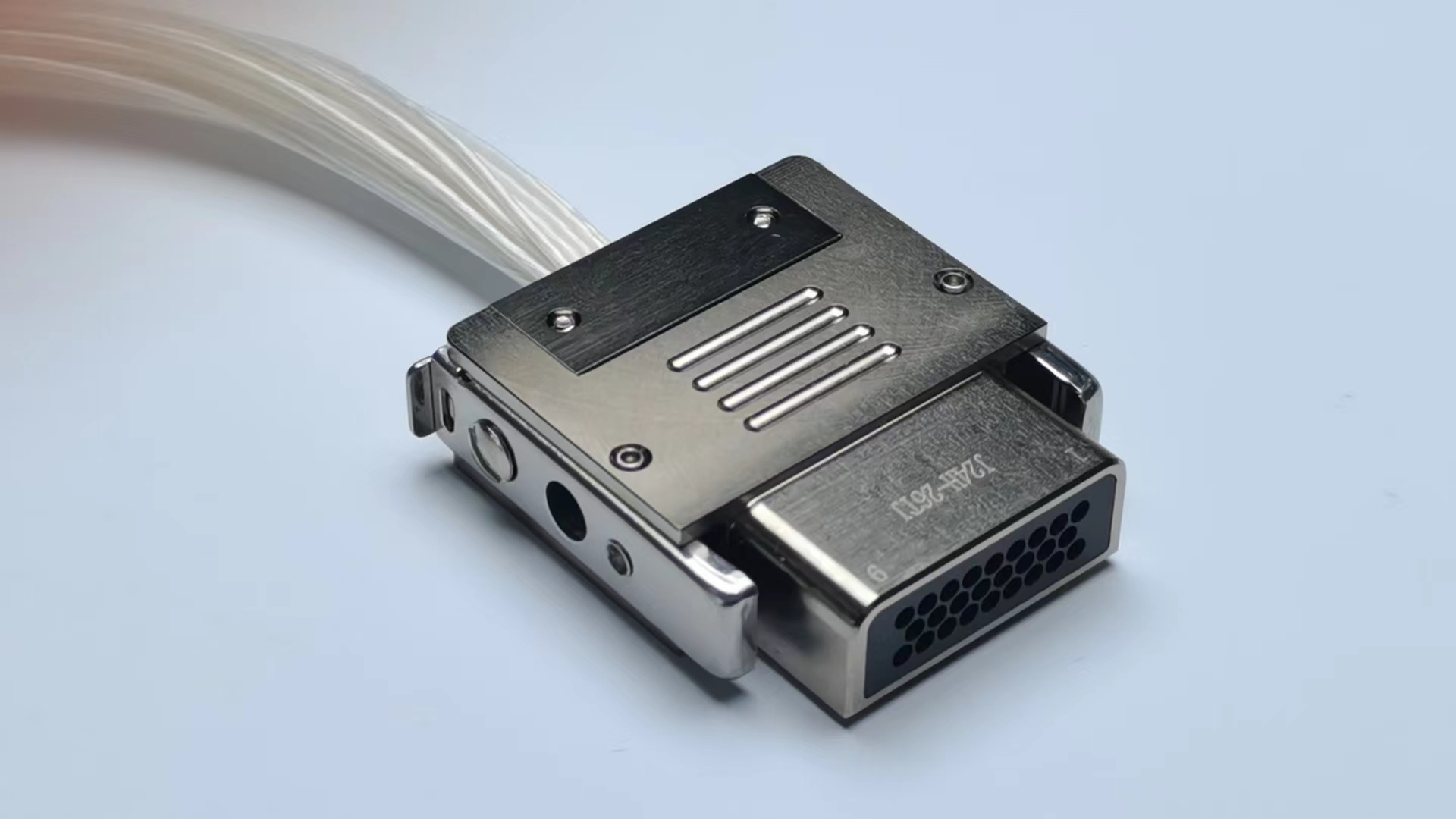 Миниатюрный прямоугольный электрический разъем серии J24H