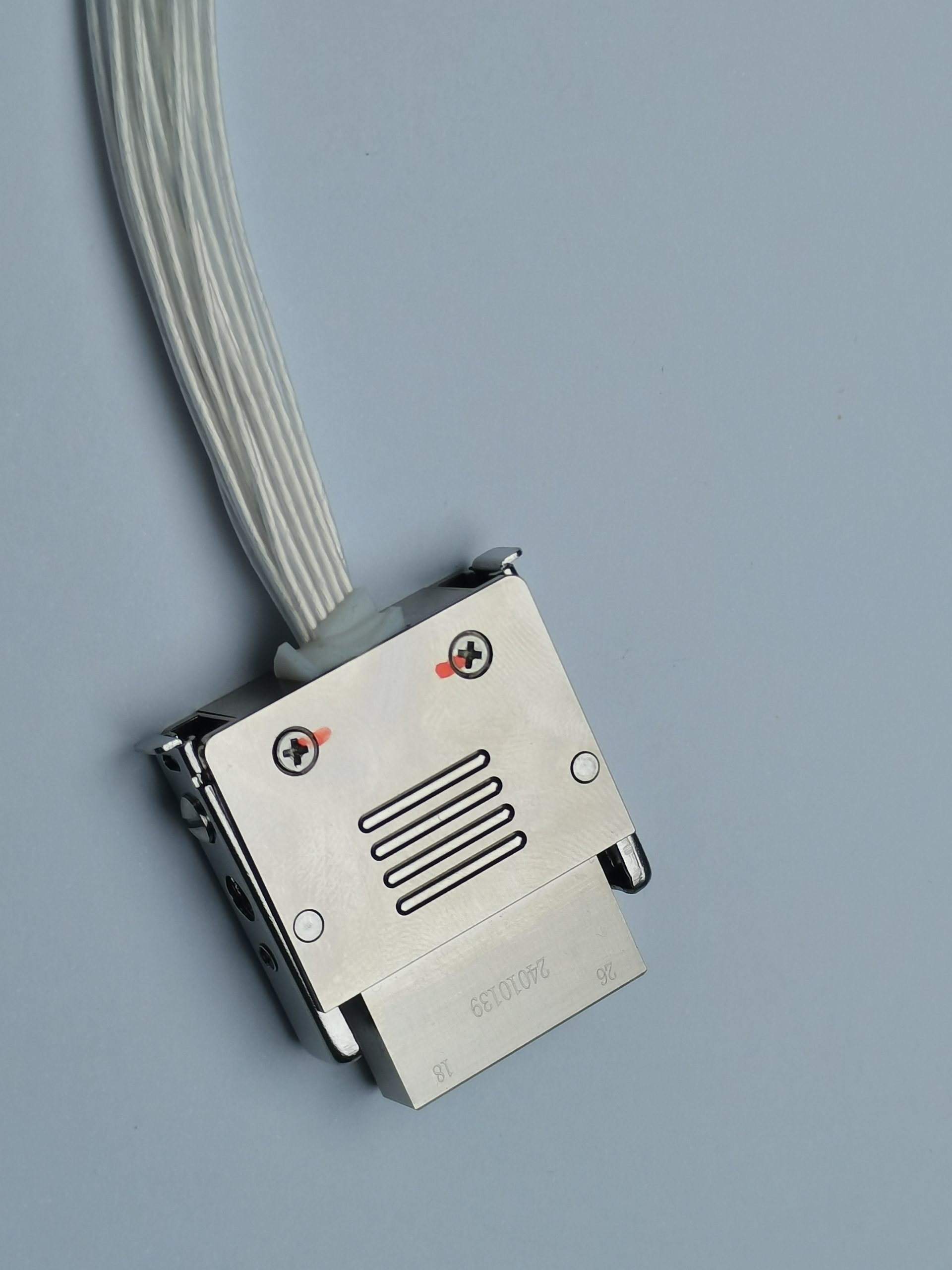 Миниатюрный прямоугольный электрический разъем серии J24H