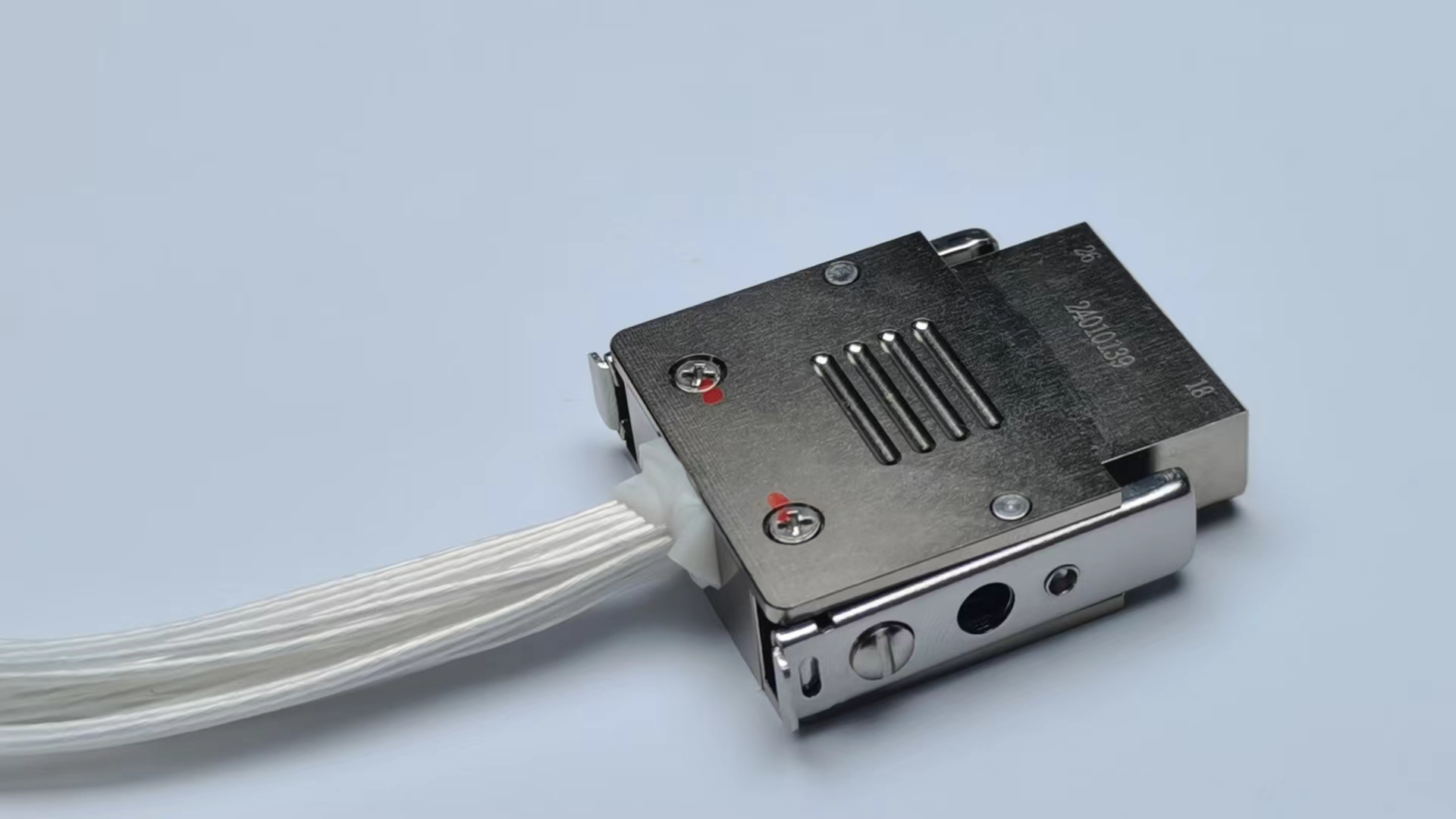 Миниатюрный прямоугольный электрический разъем серии J24H