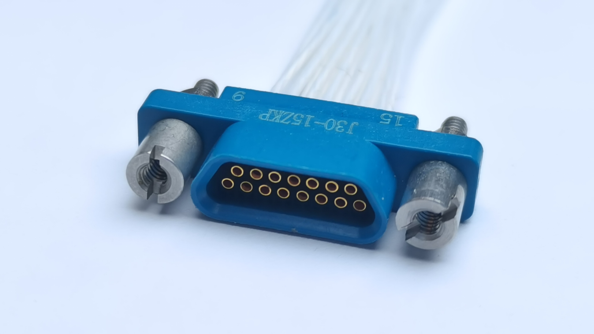 Миниатюрный прямоугольный электрический разъем серии J30(Разъем и розетка для печатной платы серии J30 с изогнутой формой (W/W-J-тип)/Рекомендуемые размеры отверстий для печатных плат)