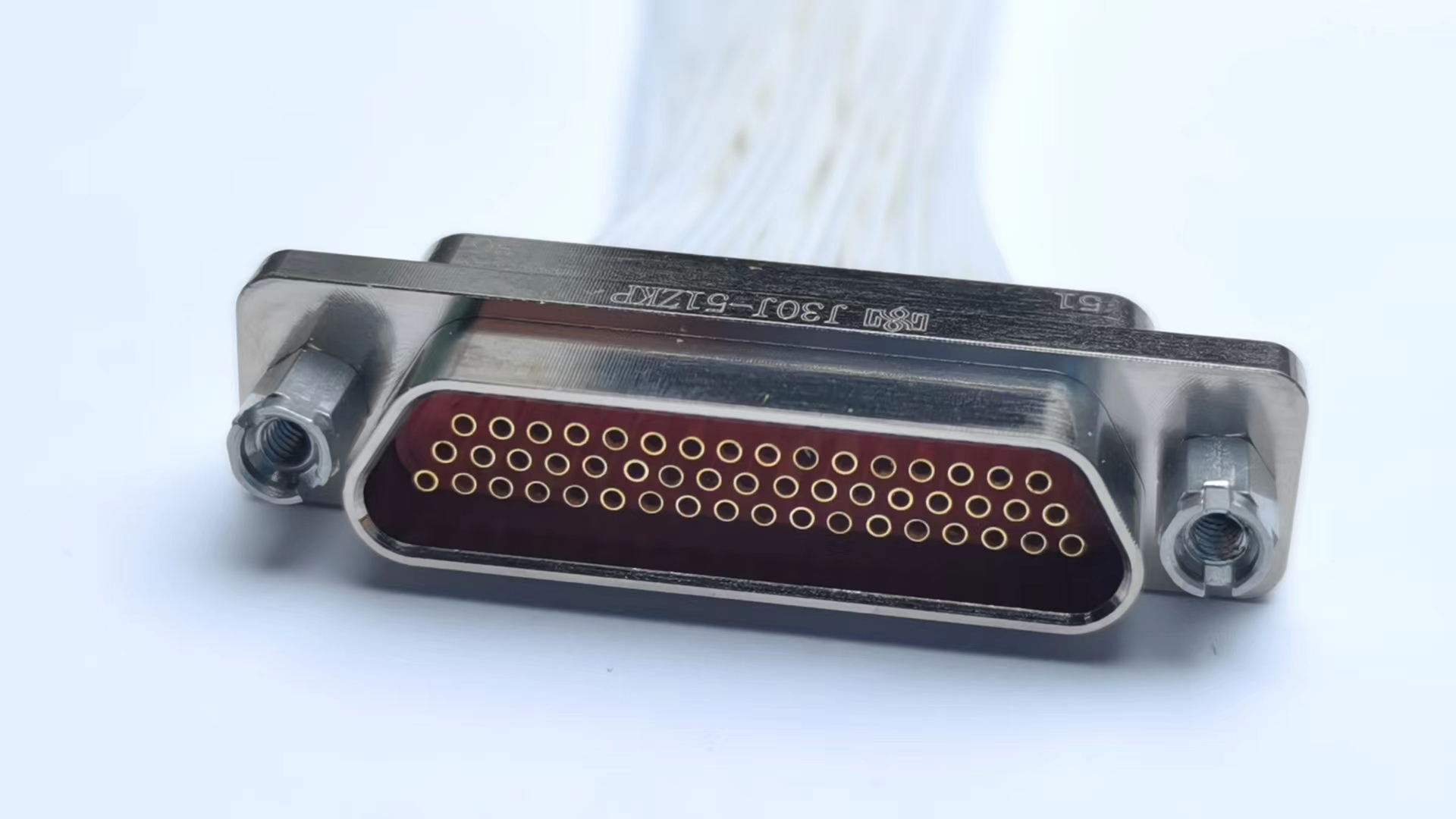 Серия J30J микроматричных электрических соединителей со стержнями из сплетенной проволоки（Продукт с герметичным уплотнением методом стекловарения/Модифицированный продукт серии из нержавеющей стали）