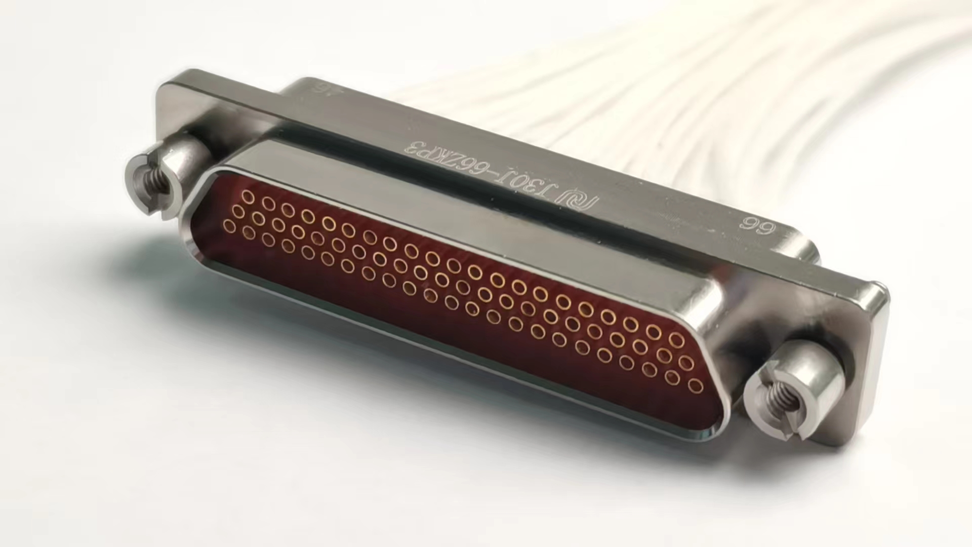 Серия J30J микроматричных электрических соединителей со стержнями из сплетенной проволоки（Продукт с герметичным уплотнением методом стекловарения/Модифицированный продукт серии из нержавеющей стали）