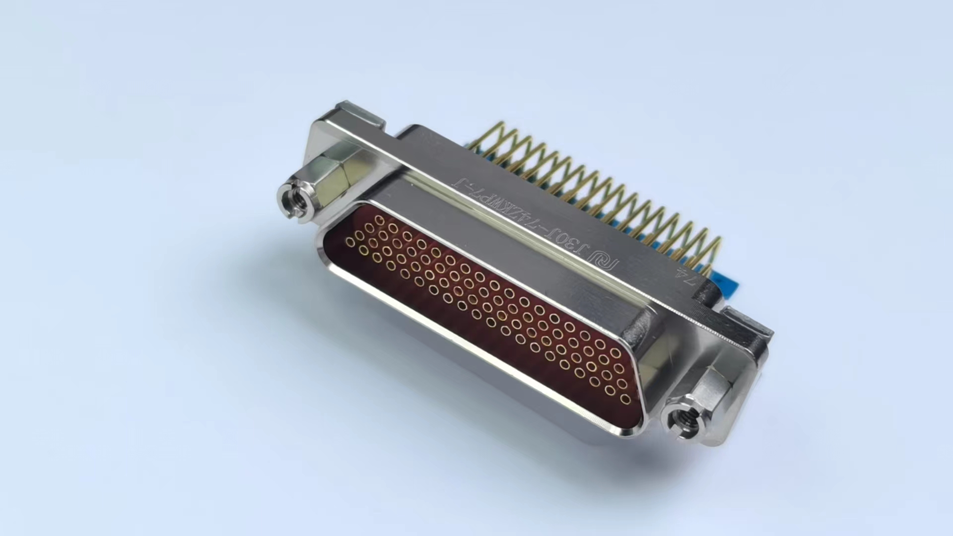 Электроконнекторы серии J30J с комбинированным подключением малого и большого тока（Изогнутая печатная плата/J30J-A3 Зажим для кабеля）